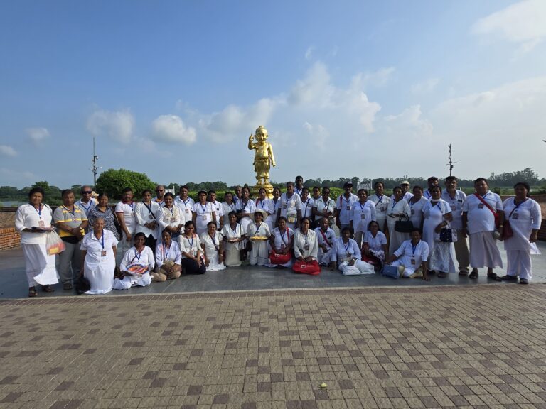 සිද්ධාර්ථ කුමාරෝත්පත්තිය සිදුවූ ලුම්බිණි වනෝද්‍යානය.
